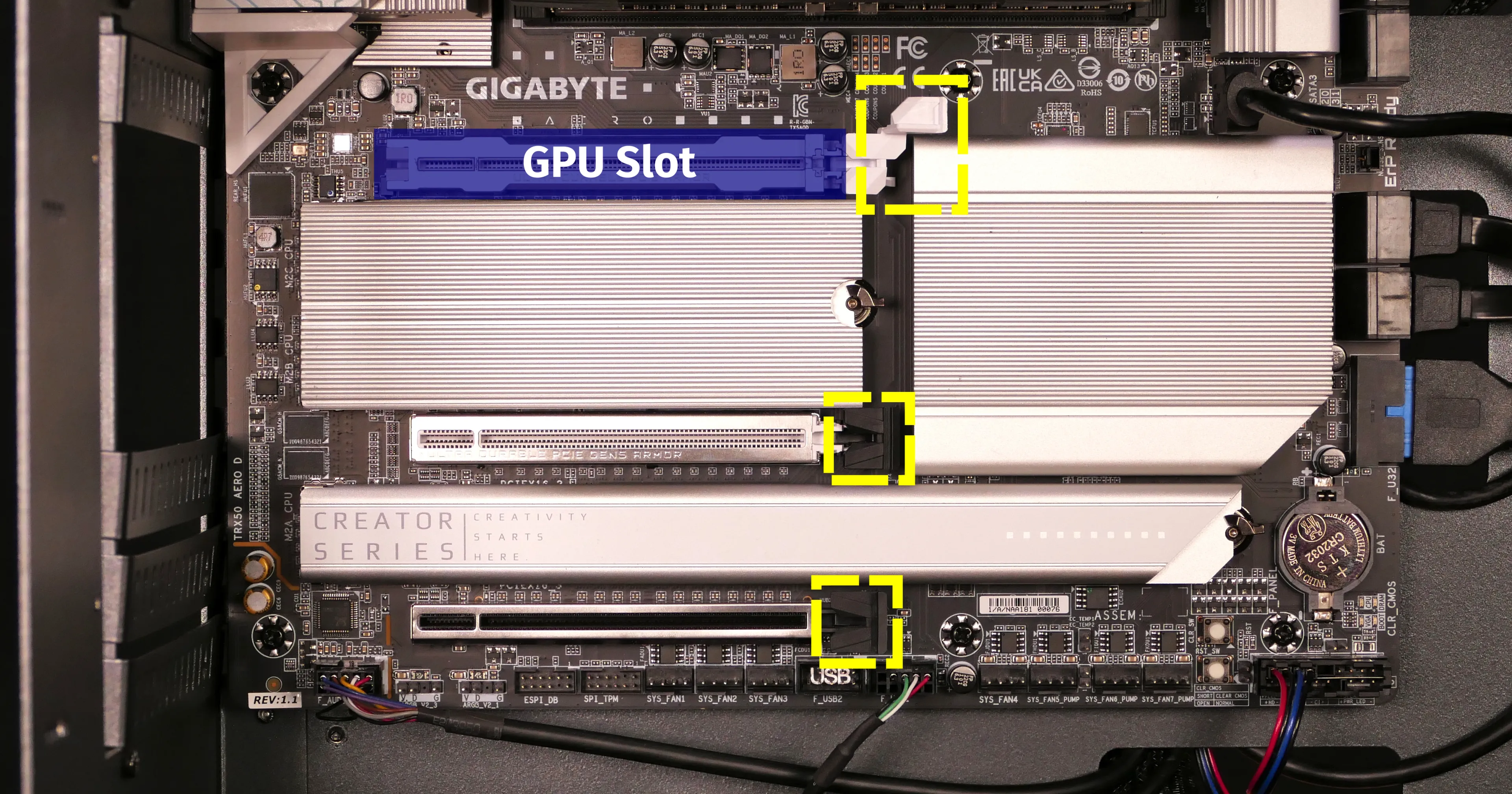 PCIe slots & latches