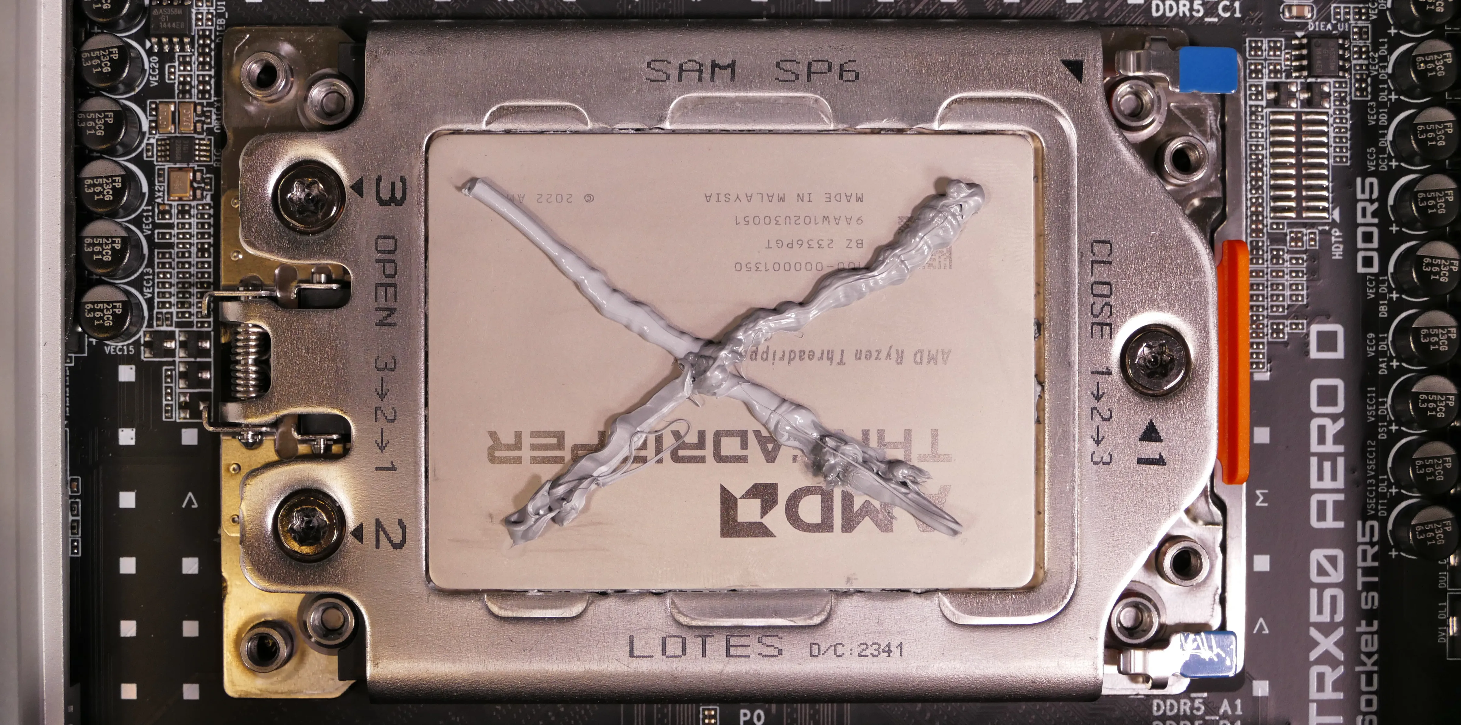 Thermal paste application