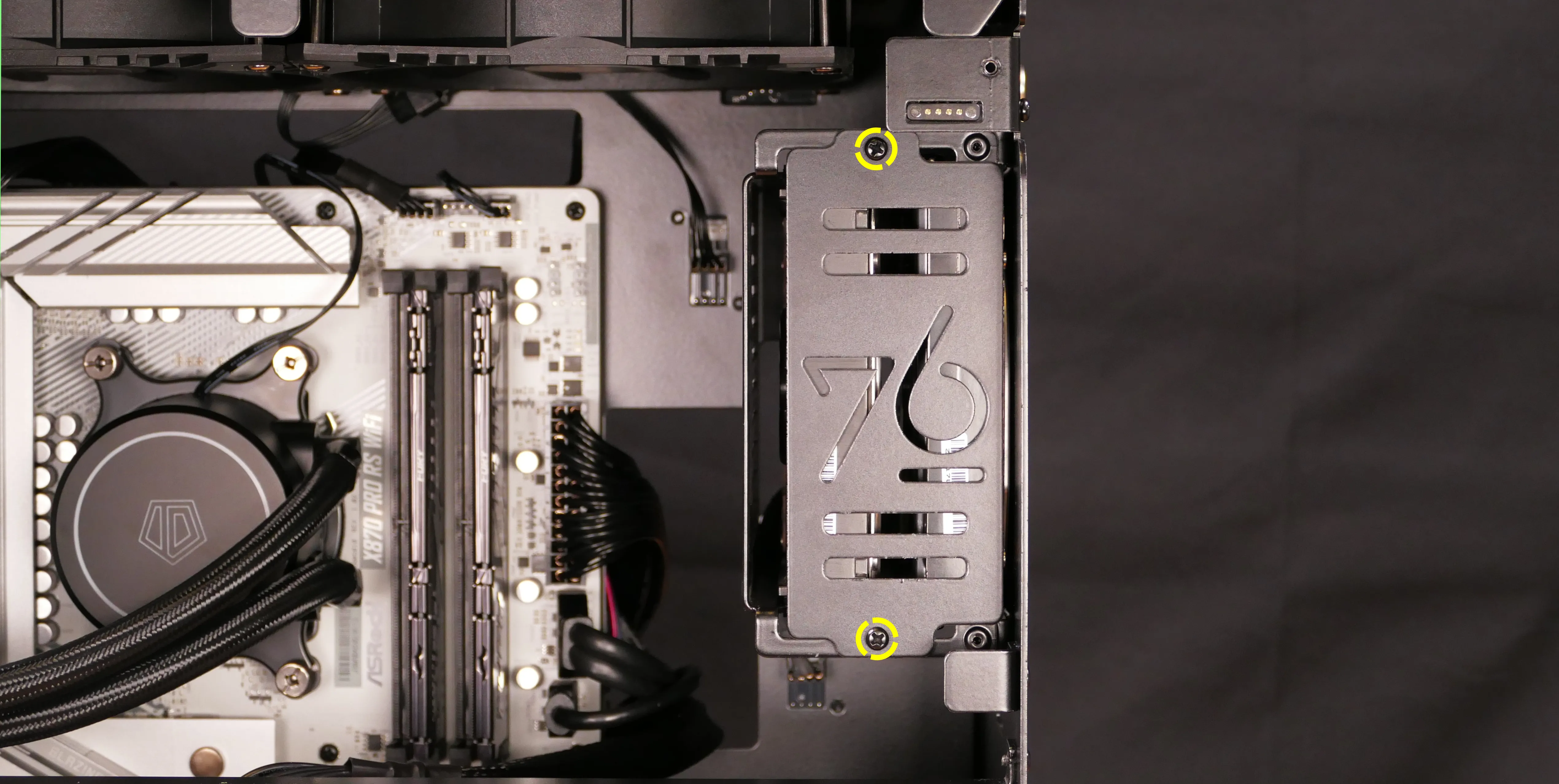 3.5“ drive cage cover